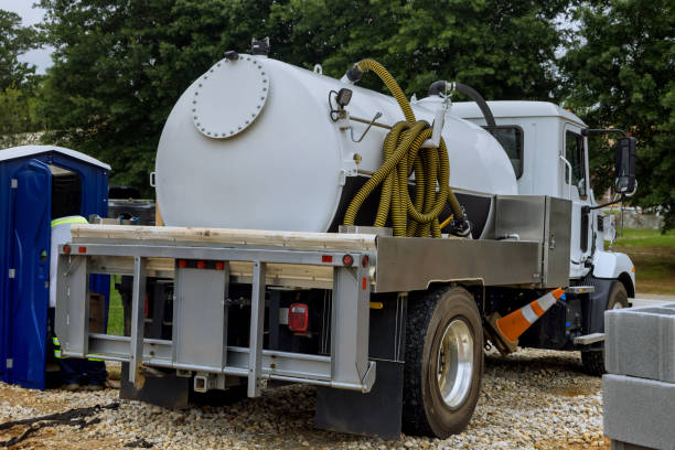 Portable Toilet Options We Offer in Carrizo Springs, TX